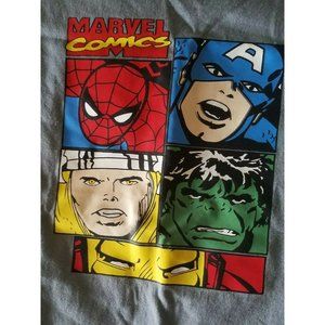 New Marvel Comics T-Shirt kids Small  superheroes NWT